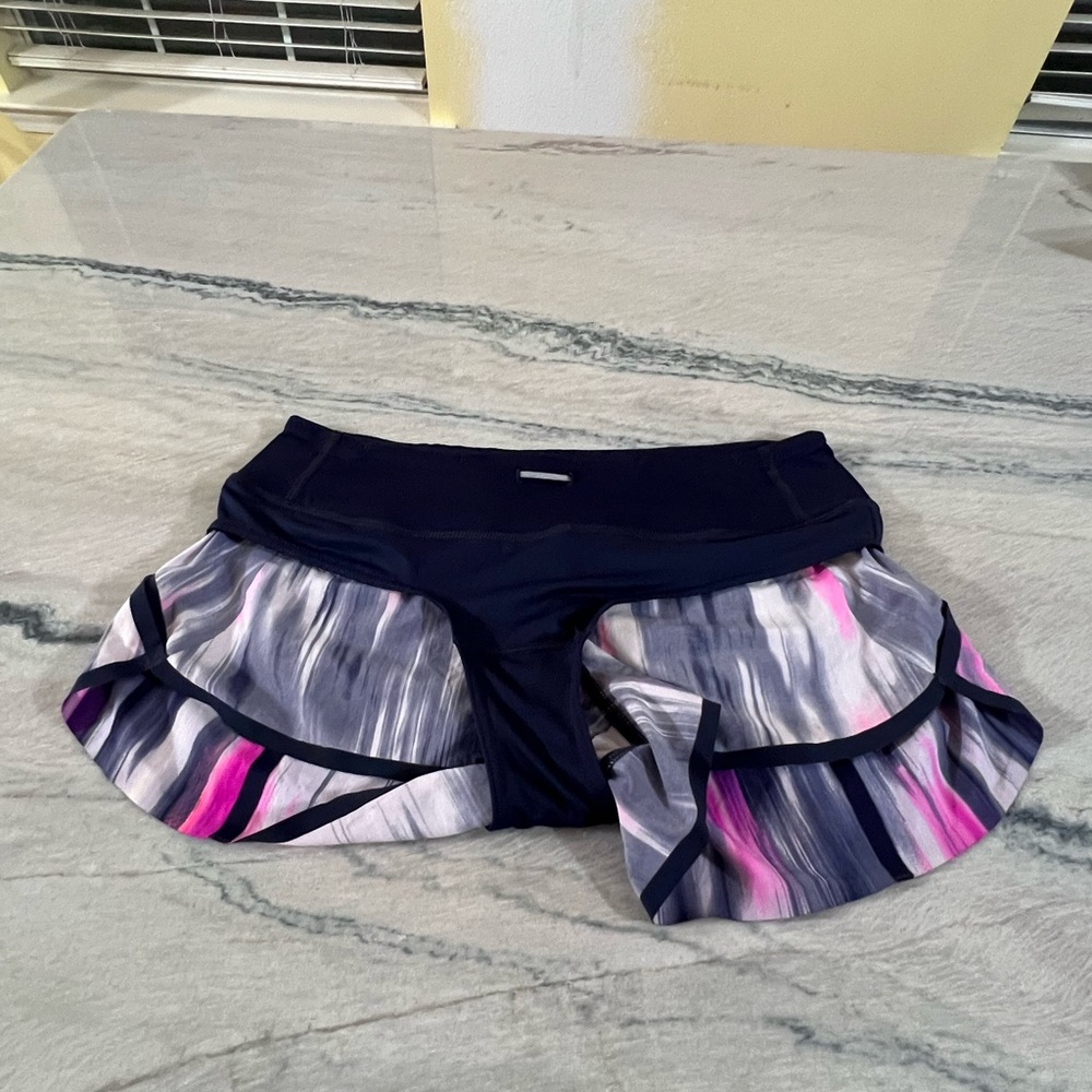 Lululemon Run: Speed Short *Naked Seam - Picture 11 of 15